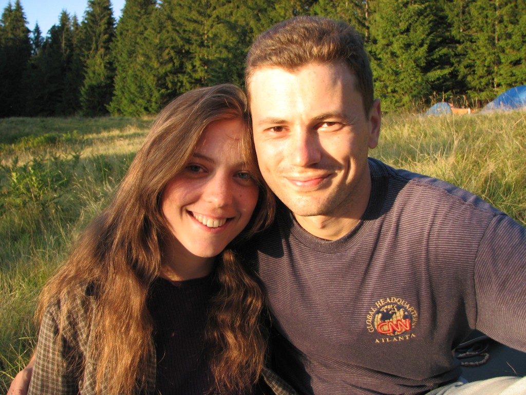 Игорь и Маша Чернешенко
( наши неунывающие организаторы лагерей, досуга и отдыха )