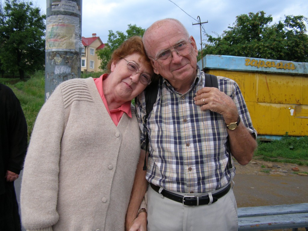 Кураторы и организаторы строительства дома молитвы в Черновцах
Фрэнк и Бетти Паркер